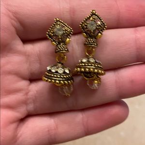 Dangling royal earrings